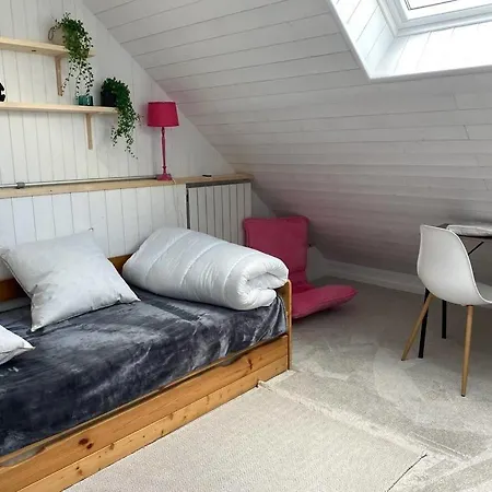 Patio De La Chapelle Feriehus *