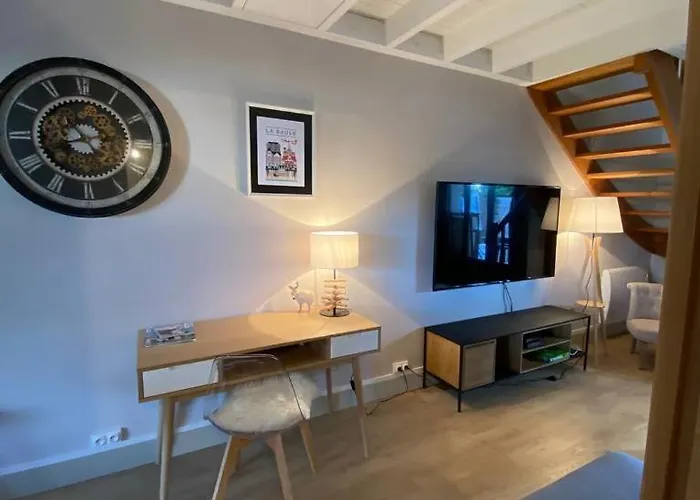 Patio De La Chapelle *